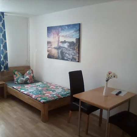 Monteurzimmer Ehmen بيت ضيافة